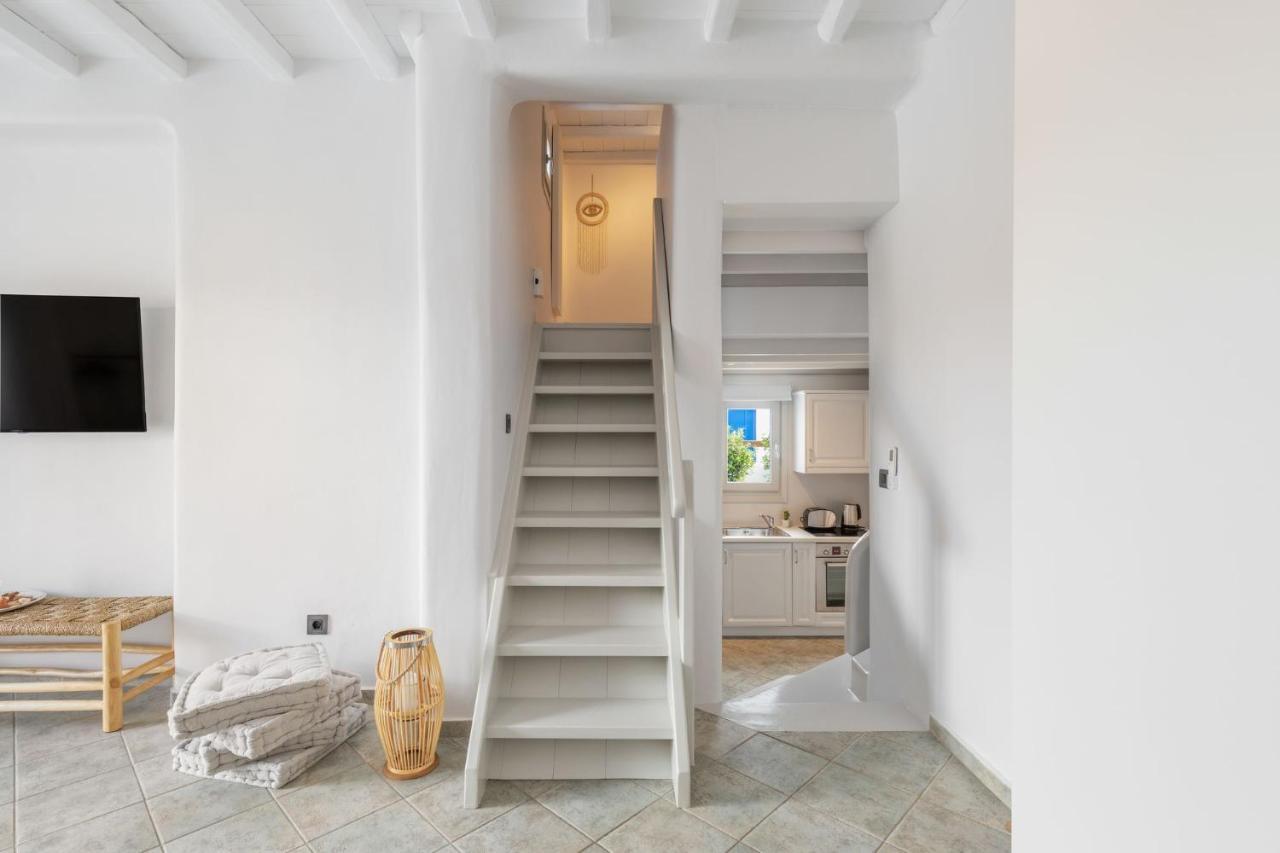 Ivi Mykonean Suites Ornos  Zewnętrze zdjęcie