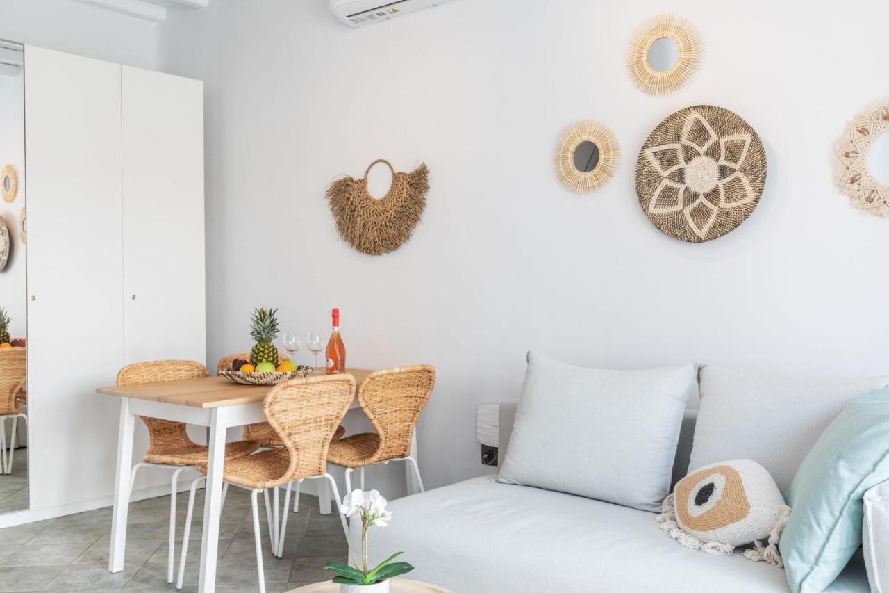 Ivi Mykonean Suites Ornos  Zewnętrze zdjęcie