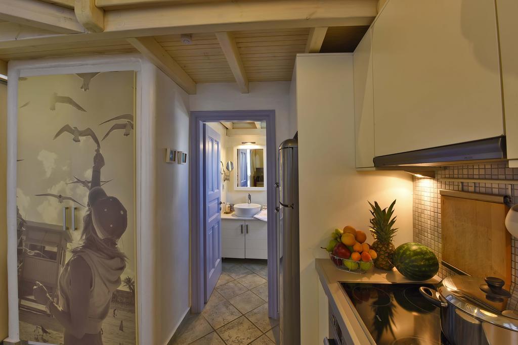 Ivi Mykonean Suites Ornos  Zewnętrze zdjęcie